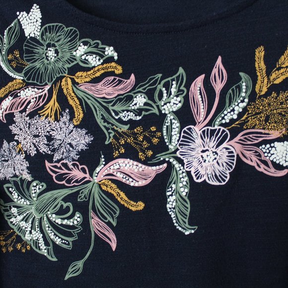 Ann Taylor Outlet Black Scoop Neck 3/4 Bell Sleeve Floral Accent Top Size Small - Picture 5 of 8